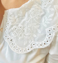 Load image into Gallery viewer, Embroidery Collar Top
